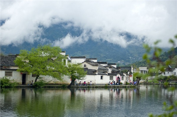 黃山、秀水千島湖、水墨宏村、西遞徽州古城高鐵純玩5日游